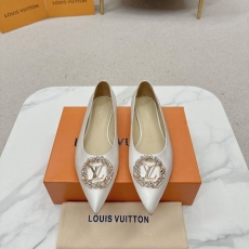 Louis Vuitton Flat Shoes